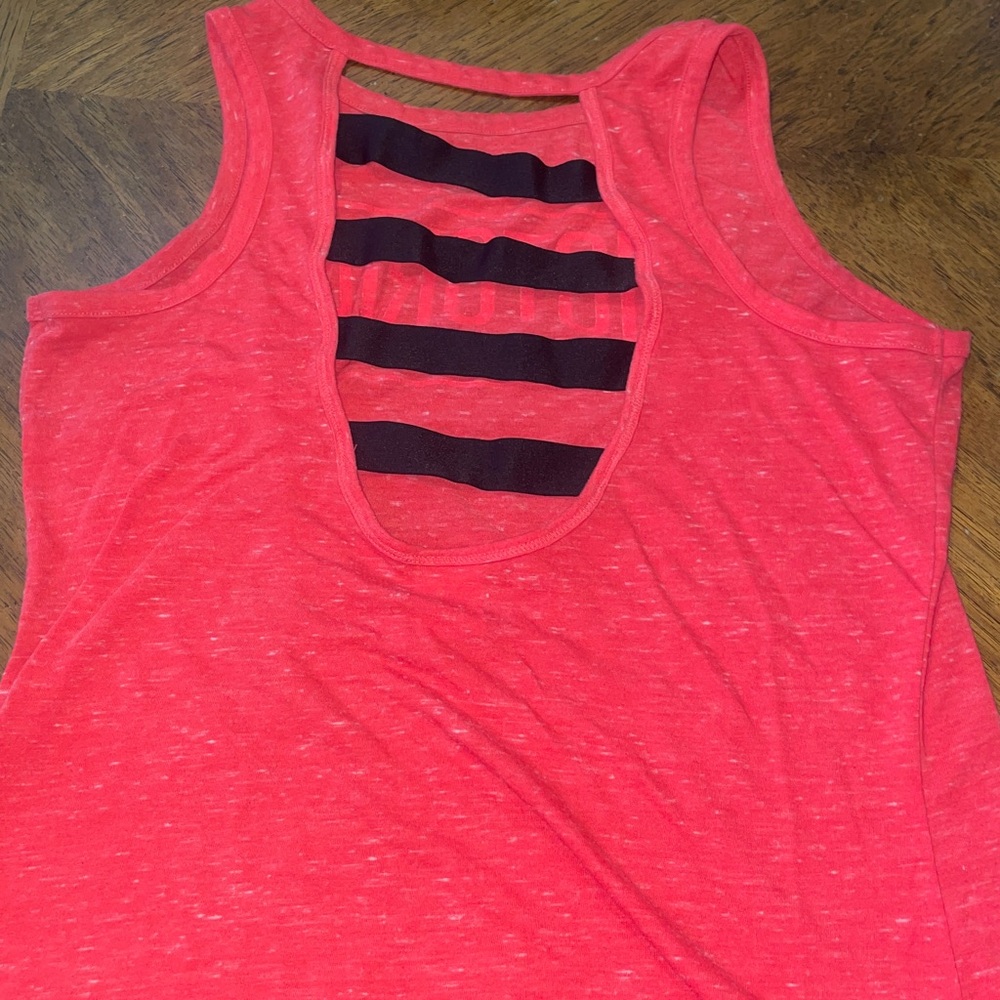 VS  Racer back Tank top - Picture 2 of 3